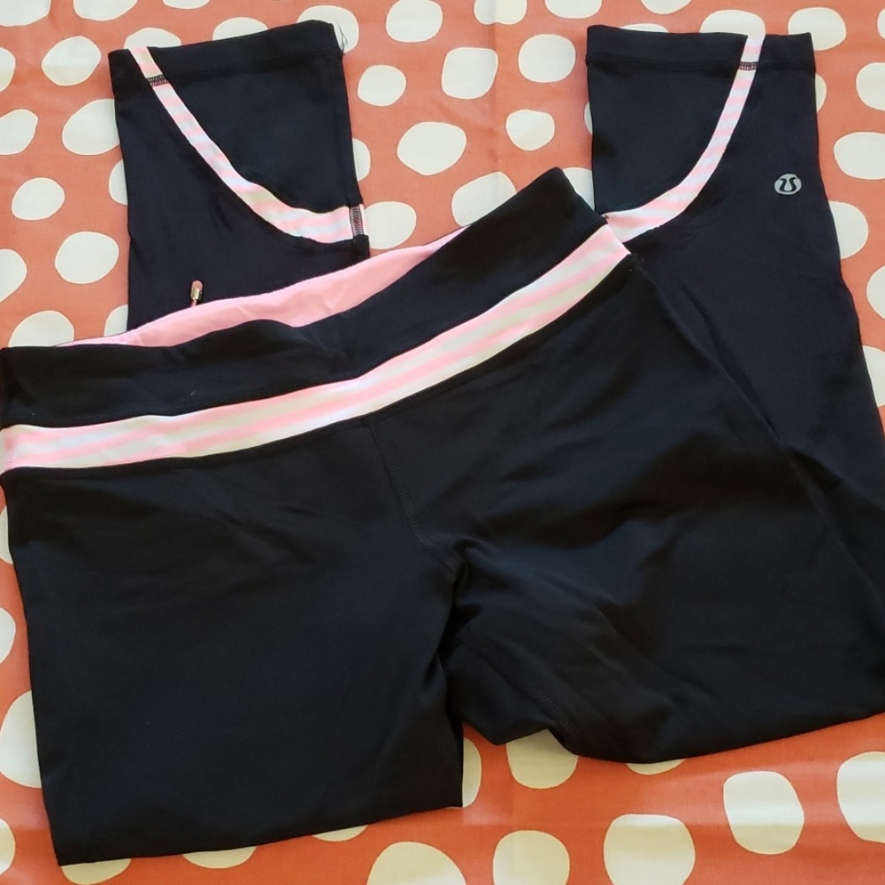 Lululemon Inspire Crops Size 4